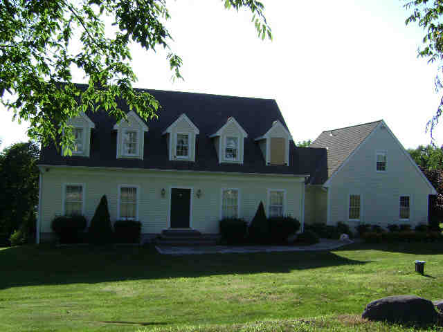 Building photograph for 239 MUNGER LN